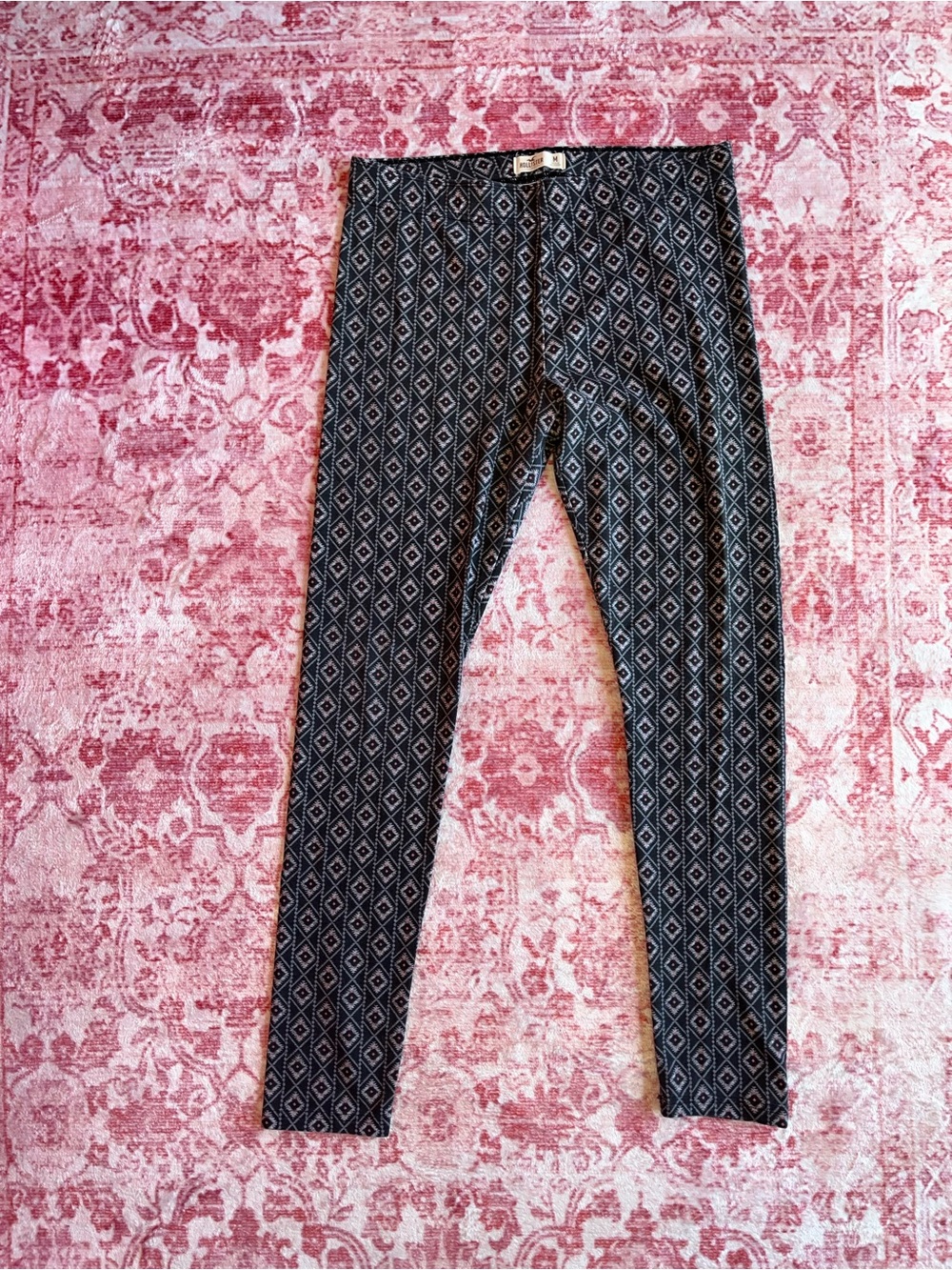 Hollister Black & Gray Geometric Leggings with Pink Accents